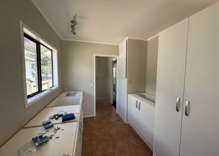  at 1 Etherton Drive, Weymouth, Manukau City, Auckland