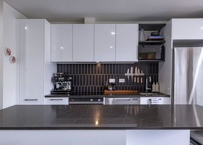  at 301/82 Jellicoe Road, Panmure, Auckland