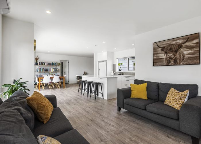  at 15D Aeroview Drive, Beach Haven, Auckland