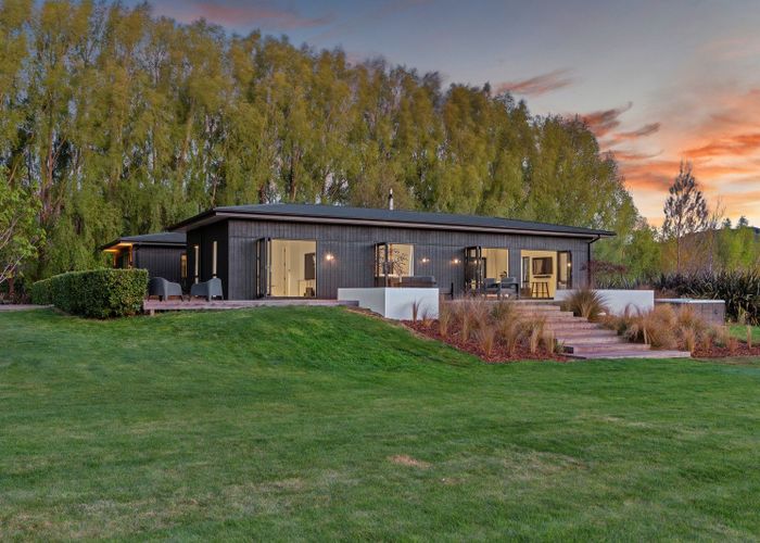  at 106 Holmes Road, Christchurch