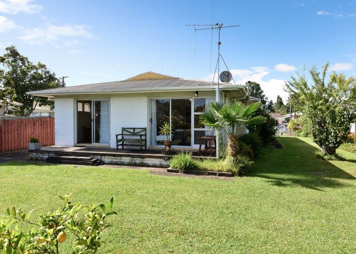 at 9 Roseburg Street, Fairfield, Hamilton