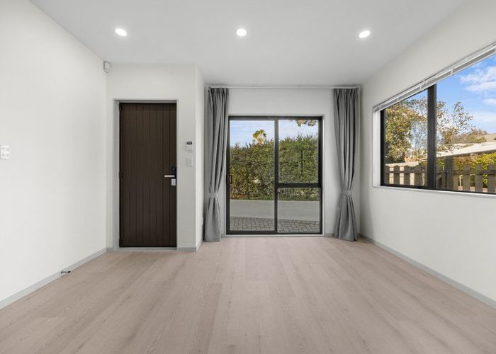  at 14A & B Grove Lane, Pakuranga Heights, Manukau City, Auckland