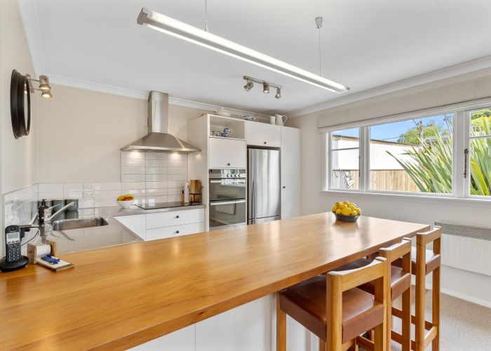  at 74 Glen Road, Raumati South, Paraparaumu