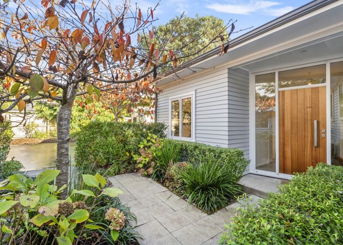  at 56 Taylor Road, Mangere Bridge, Manukau City, Auckland