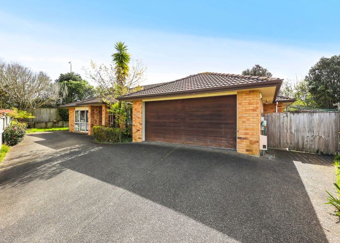  at 11 Reinheimer Place, Flat Bush, Auckland