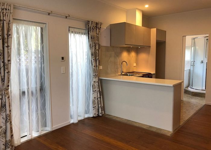  at 7 Kallaroo Place, Botany Downs, Manukau City, Auckland