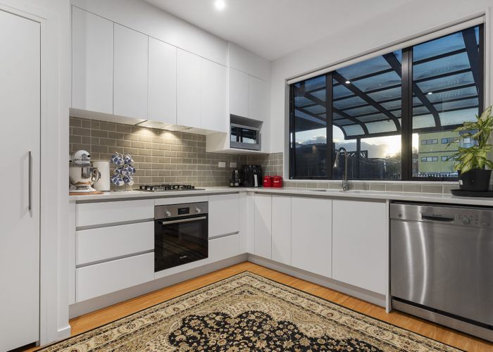  at 3 Serpent Road, Flat Bush, Manukau City, Auckland