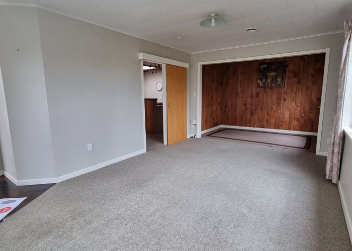  at 4 Hannah Road, Hannahs Bay, Rotorua