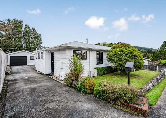  at 8 Drummond Crescent, Kelson, Lower Hutt, Wellington