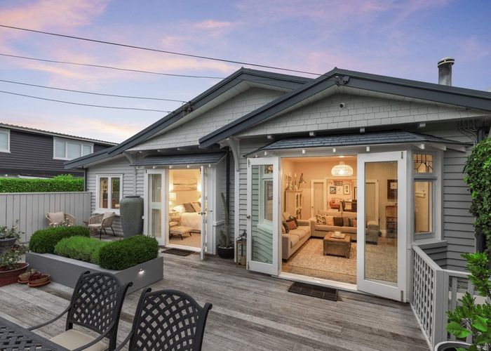  at 16 Brenchley Avenue, Strowan, Christchurch City, Canterbury