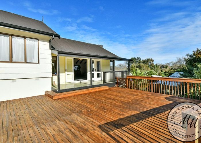  at 44 Kingsclere Place, Goodwood Heights, Auckland