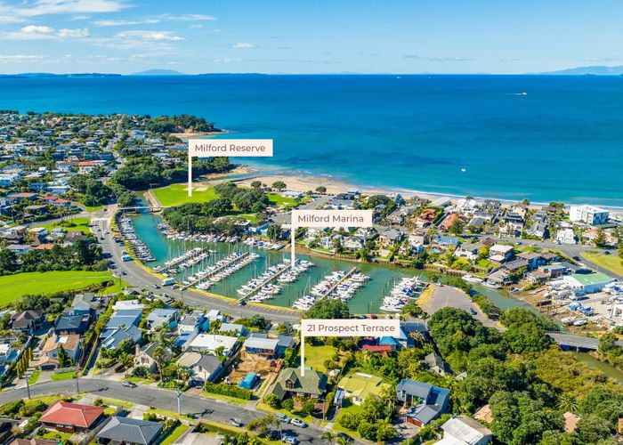  at 21 Prospect Terrace, Milford, Auckland