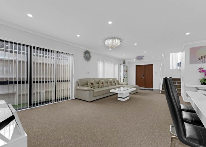  at 9 Pembroke Street, Papatoetoe, Manukau City, Auckland