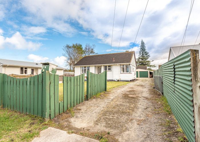 at 27 Matipo Street, Castlecliff, Whanganui