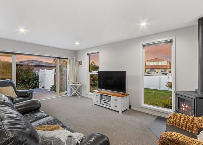  at 143 Queenspark Drive, Parklands, Christchurch