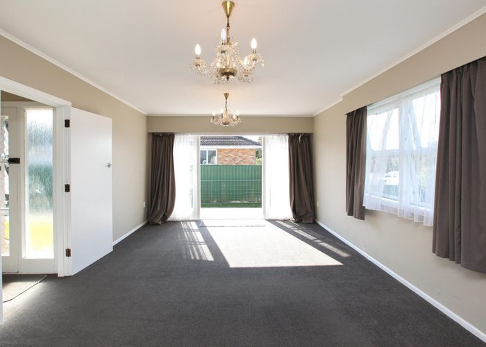  at 7 Dalesford Street, Silverdale, Hamilton, Waikato