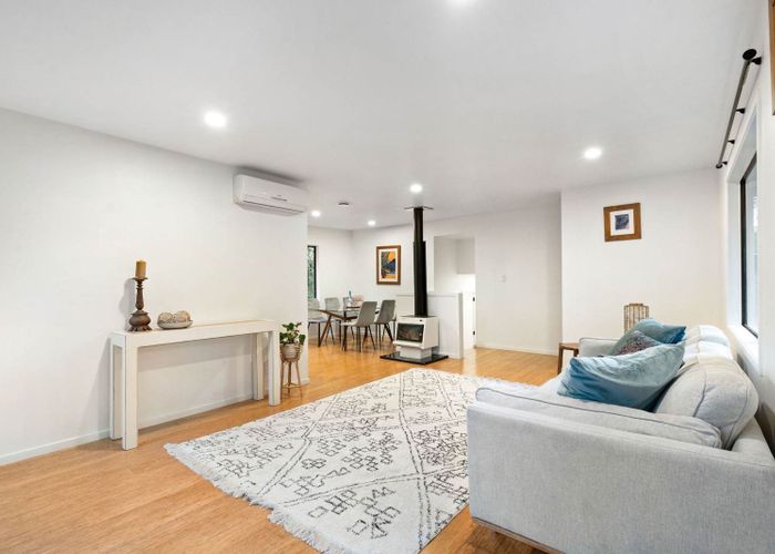  at 29 Darcy Place, Massey, Waitakere City, Auckland