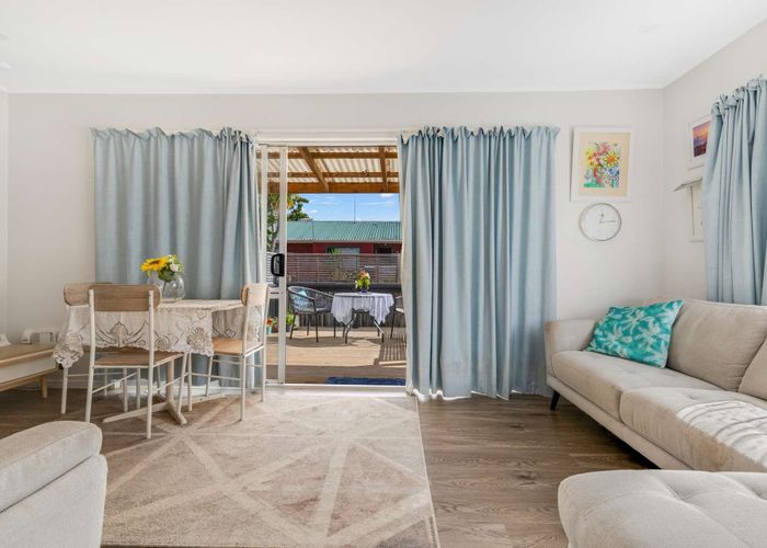  at 3/54 Lynwood Road, New Lynn, Waitakere City, Auckland