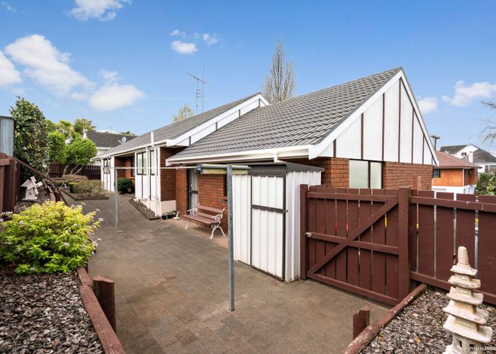  at 46 Glenfern Rd, Mellons Bay, Manukau City, Auckland