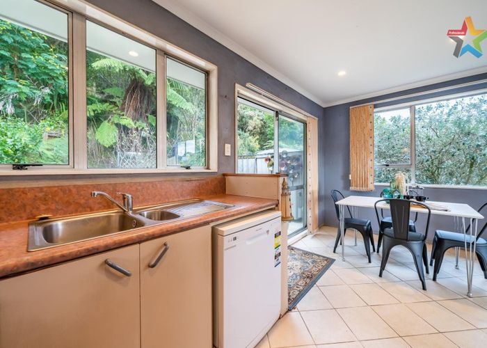  at 40 Kingsley Street, Stokes Valley, Lower Hutt