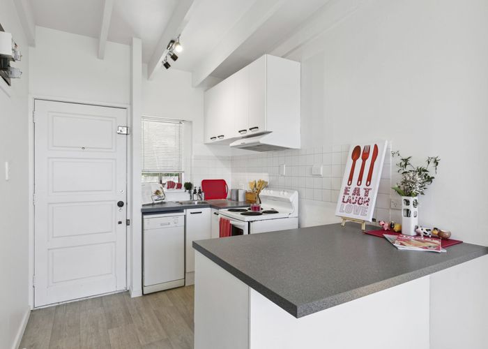  at 1/17 Wrights Hill Road, Karori, Wellington, Wellington