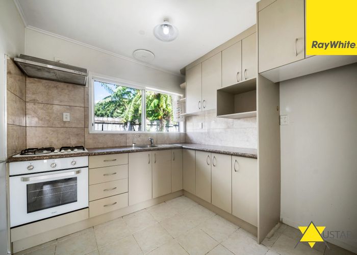  at 3/42 Seabrook Avenue, New Lynn, Waitakere City, Auckland