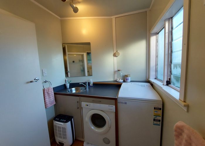  at 1/31 Charlotte Ave, Brooklyn, Wellington, Wellington