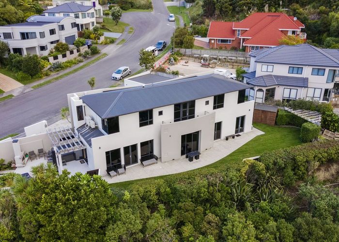  at 140 Eskdale Road, Papakowhai, Porirua