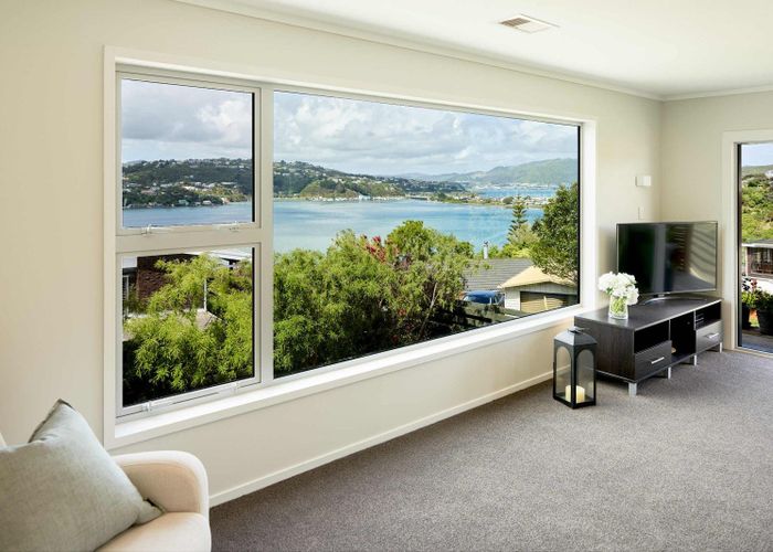  at 54 Penryn Drive, Camborne, Porirua