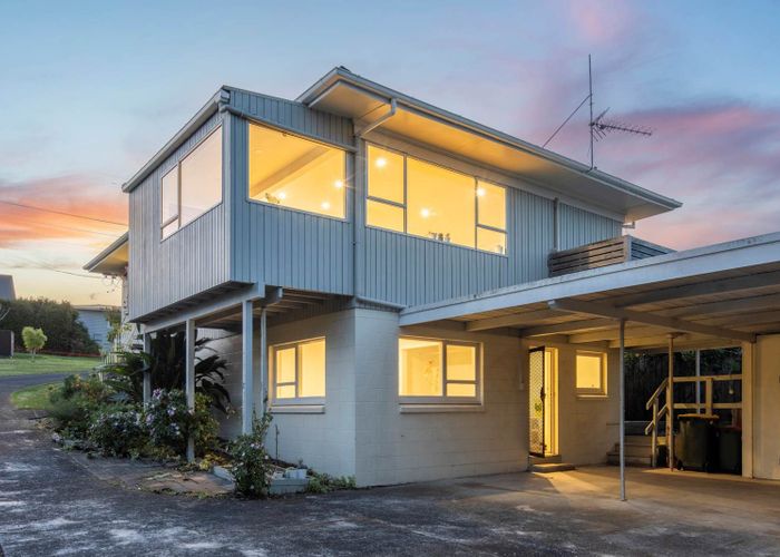  at 1/4 Tui Glen Road, Birkenhead, North Shore City, Auckland