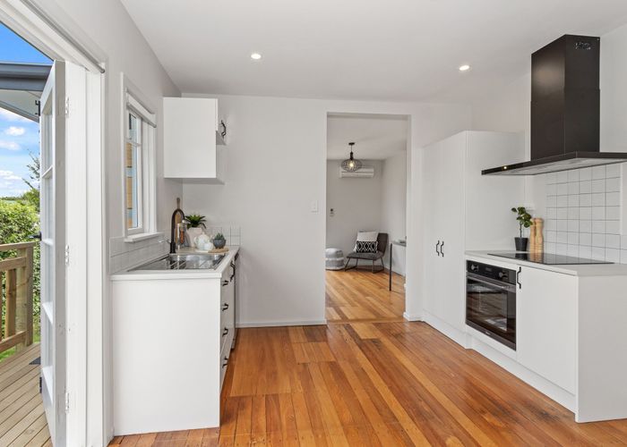  at 11 Glenrowan Avenue, Avondale, Christchurch