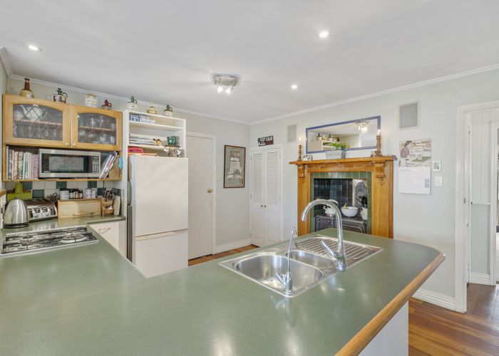 at 7 Lunn Avenue, Mount Wellington, Auckland