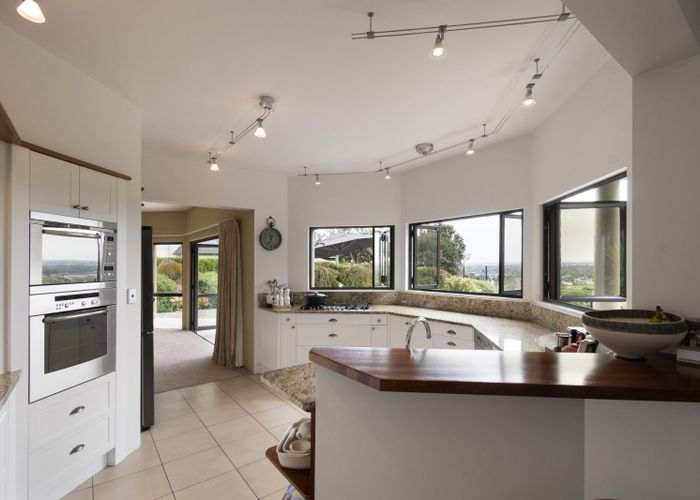  at 70 Waicola Drive, Fitzherbert, Palmerston North, Manawatu / Whanganui