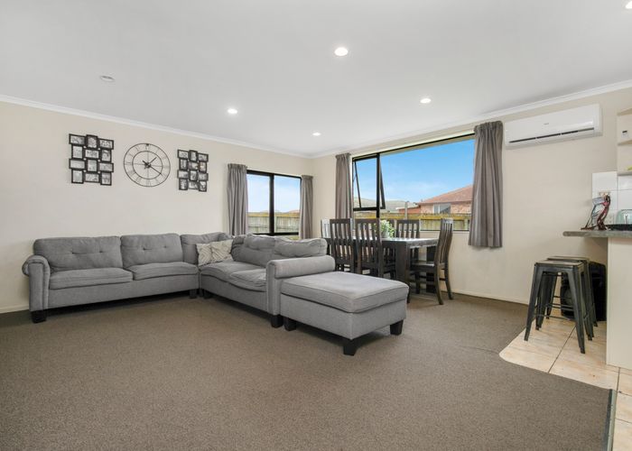  at 114 Naylors Drive, Mangere, Auckland