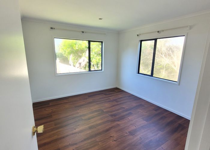  at 81 Oreil Avenue, West Harbour, Waitakere City, Auckland