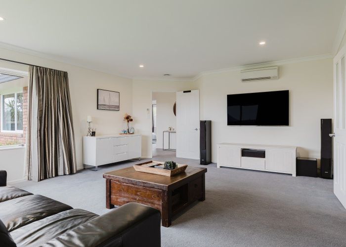  at 4 Lourie Way, Fitzherbert, Palmerston North