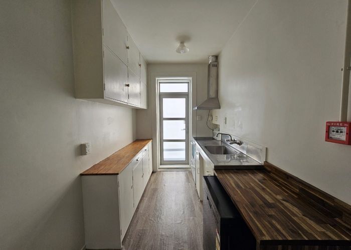  at Flat 2/259 Jackson Street, Petone, Lower Hutt, Wellington