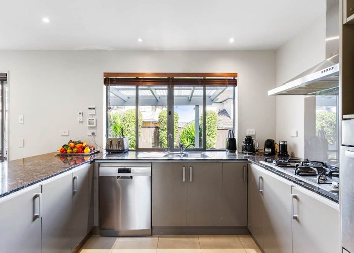  at 91 Baverstock Road, Flat Bush, Manukau City, Auckland