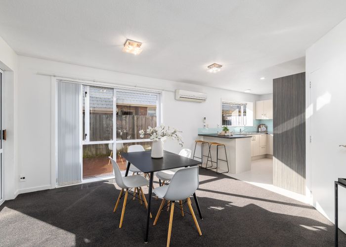  at 2/52A Berkshire Drive, Avonhead, Christchurch City, Canterbury