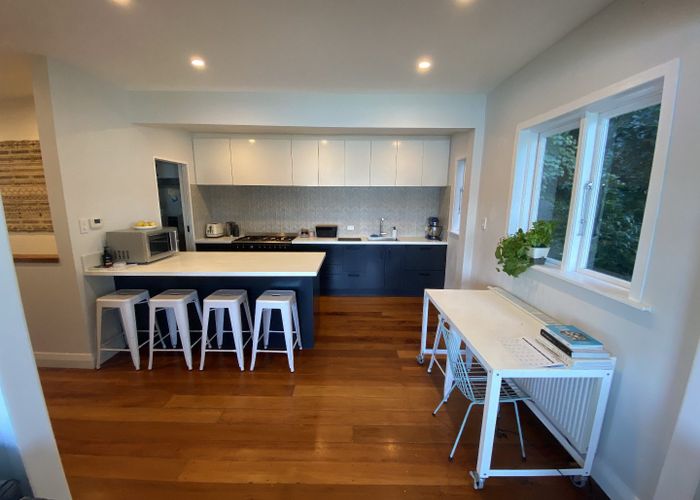  at 425 Karaka Bay Road, Karaka Bays, Wellington, Wellington