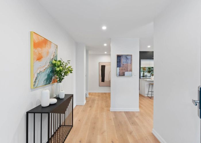  at 7b Belle Vue Avenue, Northcote Point, North Shore City, Auckland
