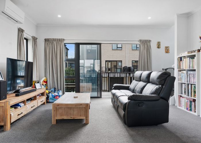  at 1 Taruna Lane, Manukau, Manukau City, Auckland