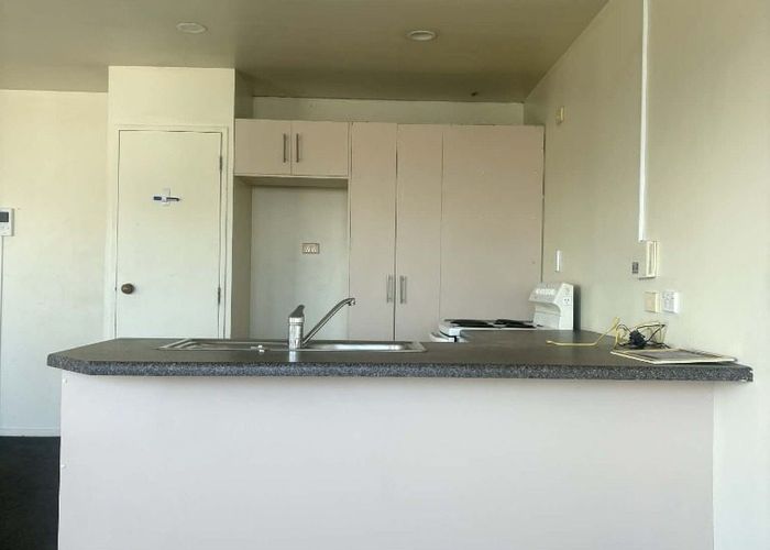  at 1/5 Garden Place, Hamilton City Central, Hamilton, Waikato