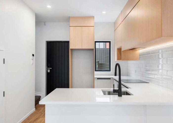  at 8/18 Roberton Rd, Avondale, Auckland City, Auckland