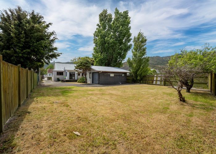  at 2 Gibson Crescent, Naenae, Lower Hutt