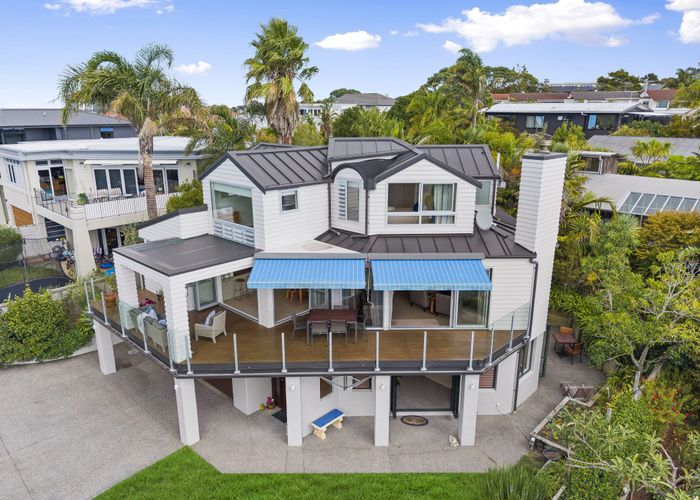 at 1/164 Aberdeen Road, Campbells Bay, Auckland