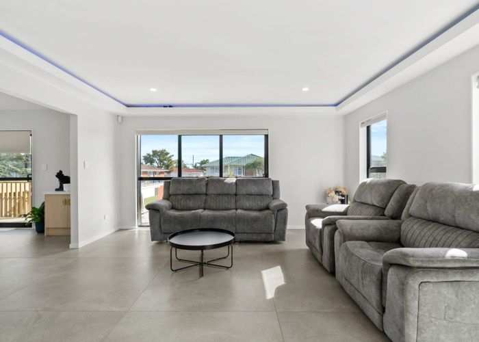  at 15 Tomlinson Street, Hillpark, Auckland