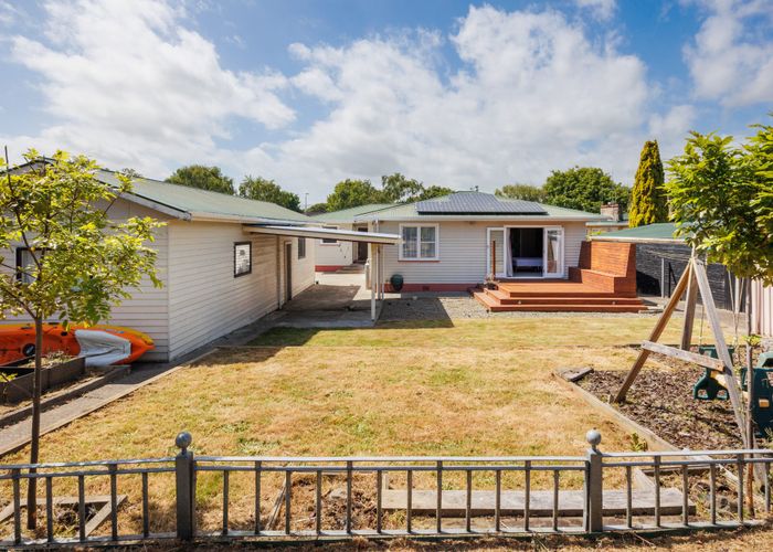  at 14 Parkland Crescent, Terrace End, Palmerston North