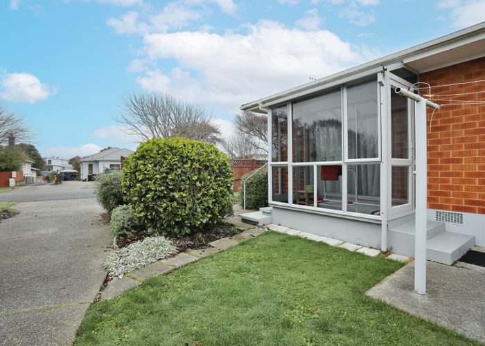  at 1/60 Lorn Street, Glengarry, Invercargill
