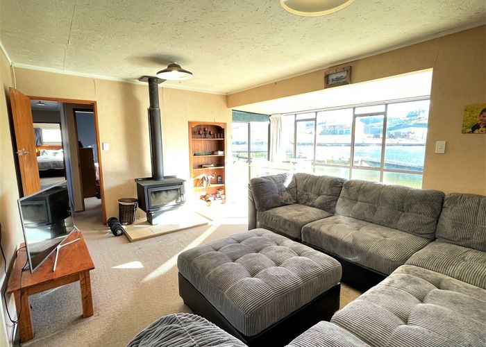  at 2 High Street, Kakapuaka, Balclutha
